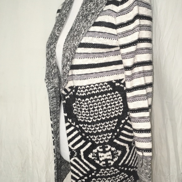 ECOTE Urban Outfitters S Open Front Sweater - Picture 2 of 5